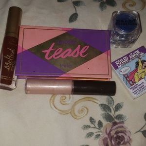 Makeup bundle